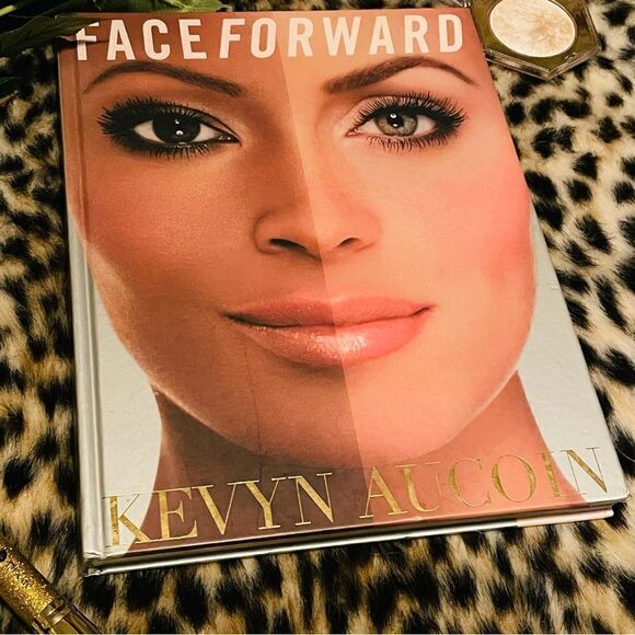 ♥️ Face Forward Kevyn Aucoin 2000 Hardcover in First Edition Book, vintage - Picture 4 of 12